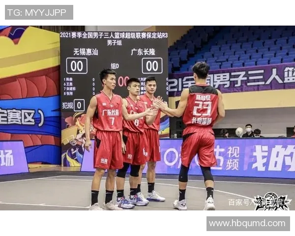 广州篮球队在锦标赛中以57分稳居积分榜首位展现强劲实力